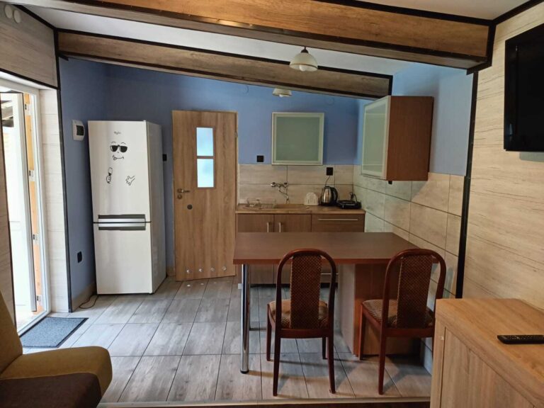 9580f51a-6457-4f17-aa17-e86771e3743f